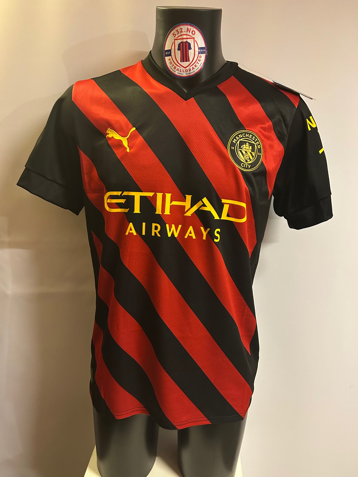 Manchester City - 2022/23 - BNWT (M)