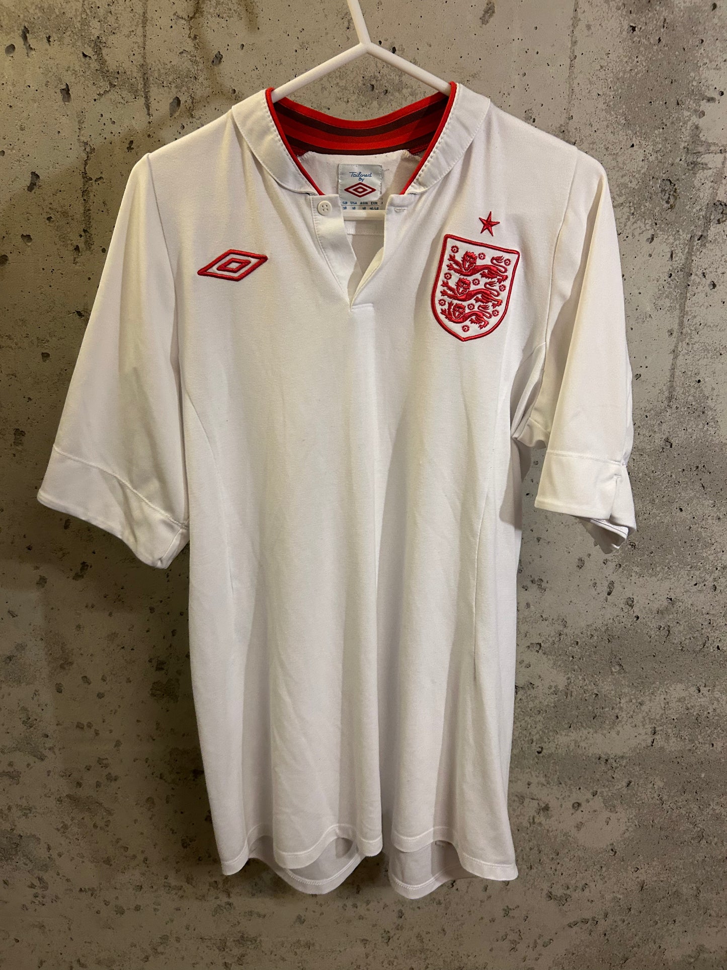 England - 2012 (M)